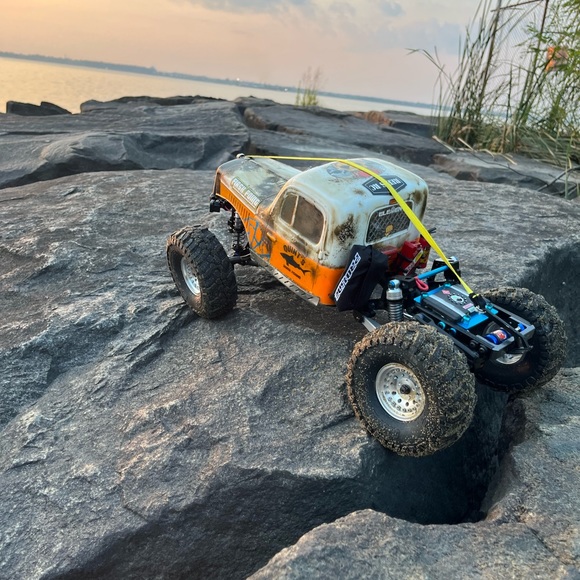 Twist of Bone Customs-FlashpointRacing R/C racing &Rock crawling + vintage toys - Picture 3 of 15